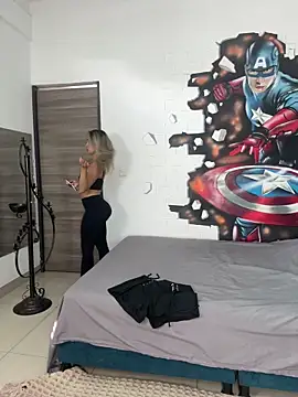 valentina herrrera online show from 03-09-26, 03:27