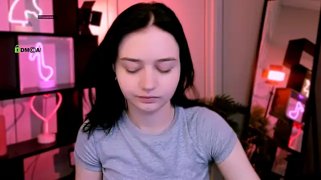 Snapshot of miki_ti chatting on 11-27-25, 10:39 miki ti online show from 11-27-25, 10:39