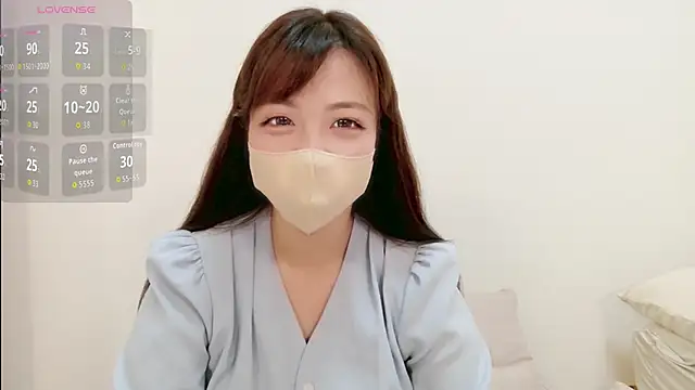 Snapshot of noa_noachi chatting on 10-17-25, 04:59 noa noachi online show from 10-17-25, 04:59