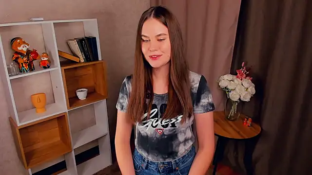 Snapshot of RomanaCser chatting on 10-18-25, 01:34 RomanaCser online show from 10-18-25, 01:34