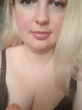 PaigexLynn online show from 04-20-26, 10:18