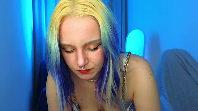 Snapshot of AleksaDivine chatting on 11-01-25, 09:06 AleksaDivine online show from 11-01-25, 09:06