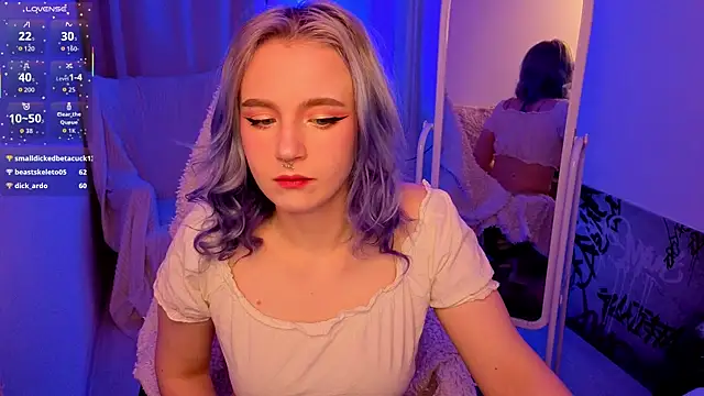 Snapshot of AleksaDivine chatting on 11-28-25, 09:28 AleksaDivine online show from 11-28-25, 09:28