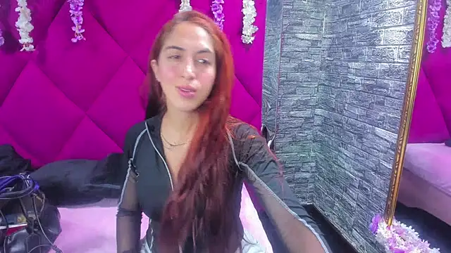 MariamGray1 online show from 12-17-25, 07:09