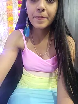 Snapshot of Cute_Girl34 chatting on 10-29-25, 04:20 Cute Girl34 online show from 10-29-25, 04:20