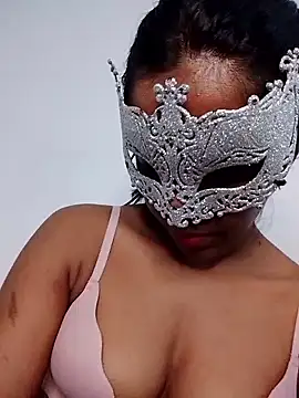 Kavee Girl0 online show from 06-18-26, 03:29