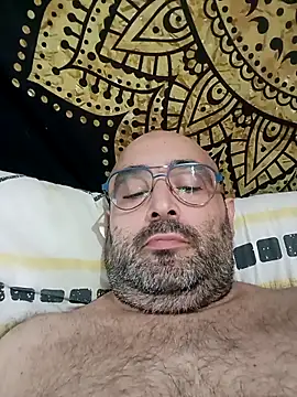 Snapshot of tujuguetehumillante chatting on 10-17-25, 07:44 tujuguetehumillante online show from 10-17-25, 07:44