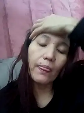 Snapshot of Bigtitsass81 chatting on 11-09-25, 06:06 Bigtitsass81 online show from 11-09-25, 06:06