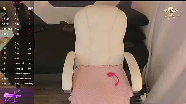 michelle cutee  online show from 11-07-25, 08:31