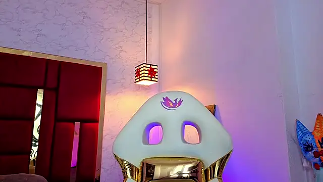 moon winy online show from 05-12-26, 11:18
