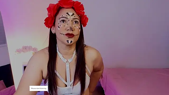 Snapshot of RubieBlaze chatting on 10-31-25, 08:21 RubieBlaze online show from 10-31-25, 08:21