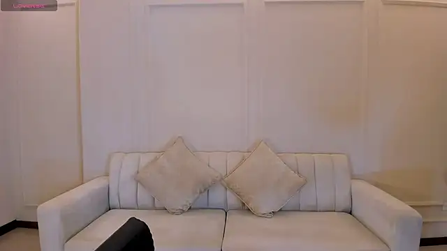 ScarlettBlaze  online show from 04-21-26, 12:00