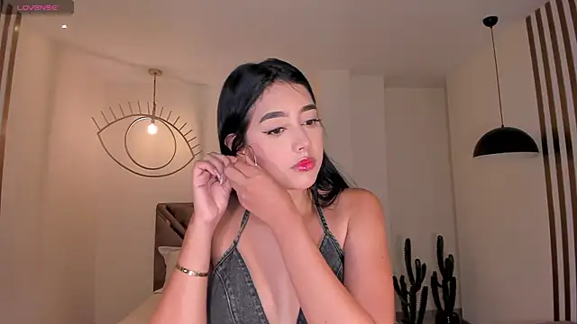 Snapshot of ScarlettBlaze_ chatting on 05-14-26, 12:01 ScarlettBlaze online show from 05-14-26, 12:01