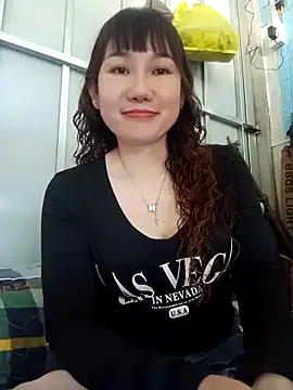 Ana-love2025 online show from 12-18-25, 02:28