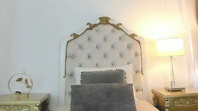 jessi lopez45 online show from 12-14-25, 07:40