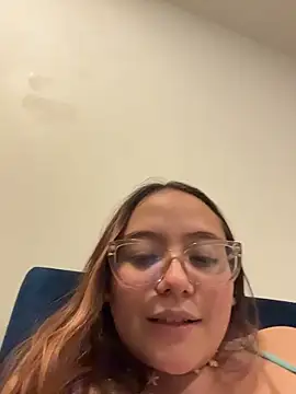 Red Lola  online show from 12-15-25, 12:59