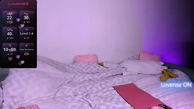 3 Cara Delfie 4 online show from 12-15-25, 12:48