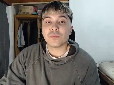 Snapshot of CuteAlexBoy chatting on 04-16-26, 09:04 CuteAlexBoy online show from 04-16-26, 09:04