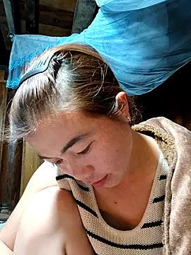 Snapshot of omai-ngot chatting on 12-02-25, 01:50 omai-ngot online show from 12-02-25, 01:50