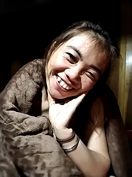 Snapshot of omai-ngot chatting on 12-05-25, 02:31 omai-ngot online show from 12-05-25, 02:31