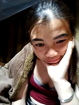 Snapshot of omai-ngot chatting on 12-15-25, 01:37 omai-ngot online show from 12-15-25, 01:37