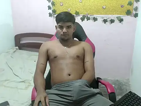 Charly 22cm online show from 10-18-25, 03:53
