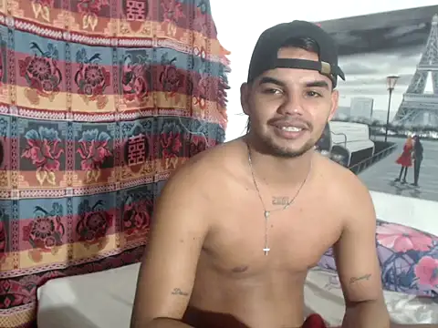 Charly 22cm online show from 10-22-25, 04:46