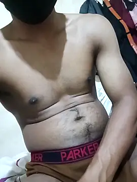 Snapshot of bullamon6549 chatting on 10-20-25, 04:29 bullamon6549 online show from 10-20-25, 04:29