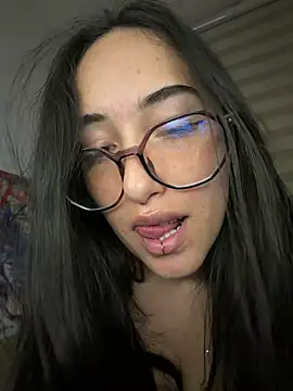 Kiss Sophi online show from 07-20-26, 11:40