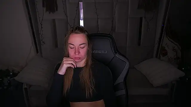 VixenMuse online show from 03-05-26, 09:11