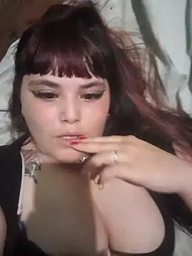 Snapshot of DivingArianism chatting on 10-17-25, 04:37 DivingArianism online show from 10-17-25, 04:37