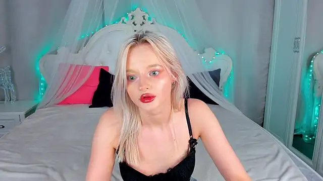 Snapshot of AlessaKiss chatting on 06-20-26, 03:20 AlessaKiss online show from 06-20-26, 03:20
