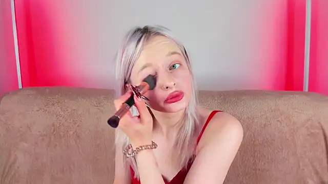 Snapshot of AlessaKiss chatting on 06-23-26, 01:25 AlessaKiss online show from 06-23-26, 01:25
