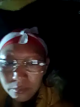 Snapshot of nui-show chatting on 10-31-25, 09:05 nui-show online show from 10-31-25, 09:05