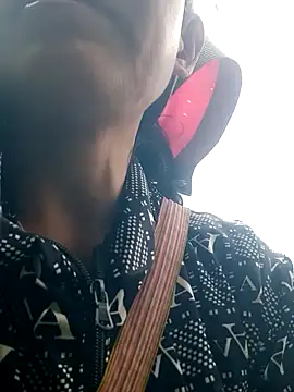 Snapshot of nui-show chatting on 11-14-25, 03:27 nui-show online show from 11-14-25, 03:27