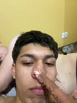 Gayunidos online show from 03-19-26, 03:43