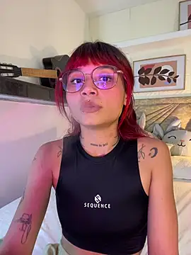 Emma duff online show from 04-07-26, 07:47