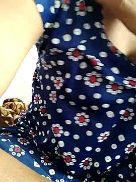 Snapshot of Beauty_maya chatting on 02-23-26, 07:28 Beauty maya online show from 02-23-26, 07:28