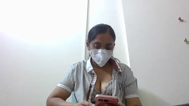 Snapshot of shainiasha1 chatting on 07-15-26, 05:51 shainiasha1 online show from 07-15-26, 05:51