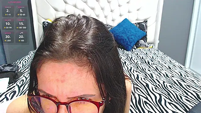 Snapshot of RubySweet11 chatting on 10-27-25, 09:35 RubySweet11 online show from 10-27-25, 09:35