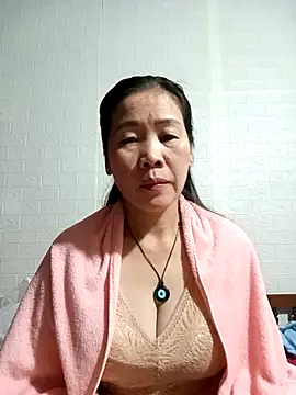 tabby-cat11 online show from 11-19-25, 05:57