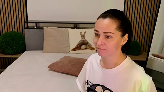 Snapshot of DitaNoir chatting on 05-15-26, 05:58 DitaNoir online show from 05-15-26, 05:58