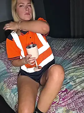 Couple19951 online show from 07-27-26, 10:39