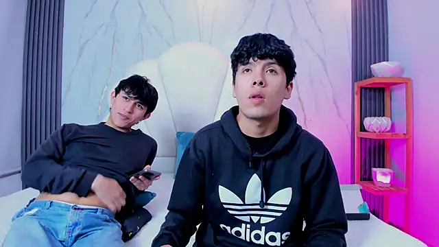 hoot booys  online show from 04-23-26, 08:55