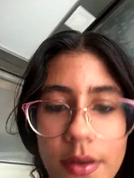 Snapshot of xxxmia_isabella18 chatting on 10-18-25, 12:06 xxxmia isabella18 online show from 10-18-25, 12:06