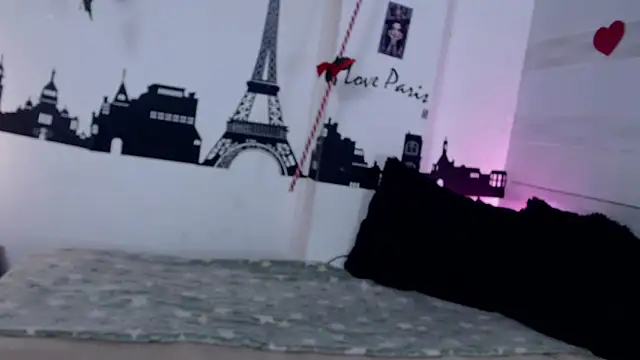 petite coral online show from 04-25-26, 02:58