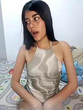 Snapshot of Isa_Dolly chatting on 11-10-25, 10:53 Isa Dolly online show from 11-10-25, 10:53