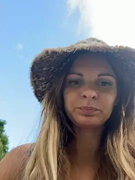 kinkysarahx online show from 07-13-26, 01:03