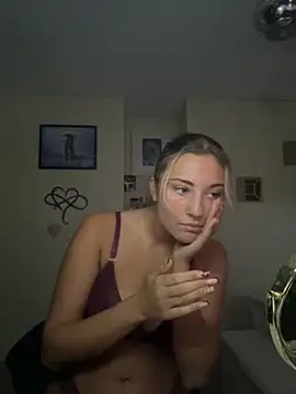 Snapshot of LaceyMilliexoxo chatting on 11-16-25, 12:55 LaceyMilliexoxo online show from 11-16-25, 12:55