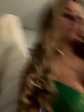 Snapshot of LaceyMilliexoxo chatting on 01-12-26, 10:31 LaceyMilliexoxo online show from 01-12-26, 10:31